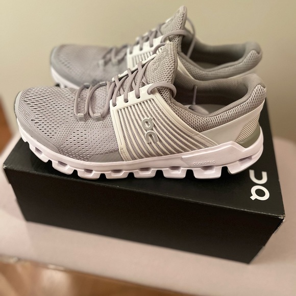 On Cloudswift, Glacier|White, Size 8.5 - Picture 3 of 8